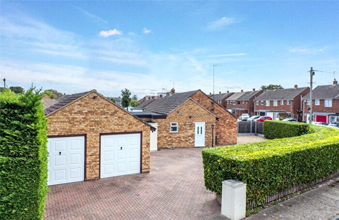 2 Bedroom Bungalow For Sale In Roberts Close, Sittingbourne, Kent, ME10