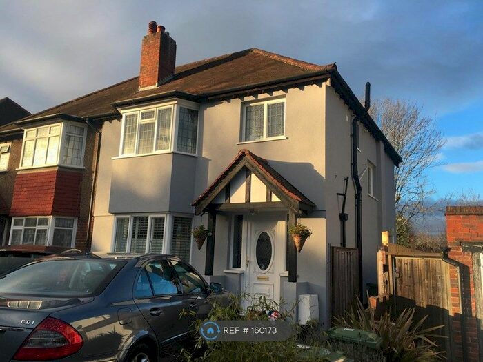3 Bedroom Semi-Detached House To Rent In Mulgrave Road, Cheam, Sutton SM2