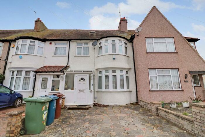 4 Bedroom Terraced House To Rent In Westfield Gardens, Harrow, HA3
