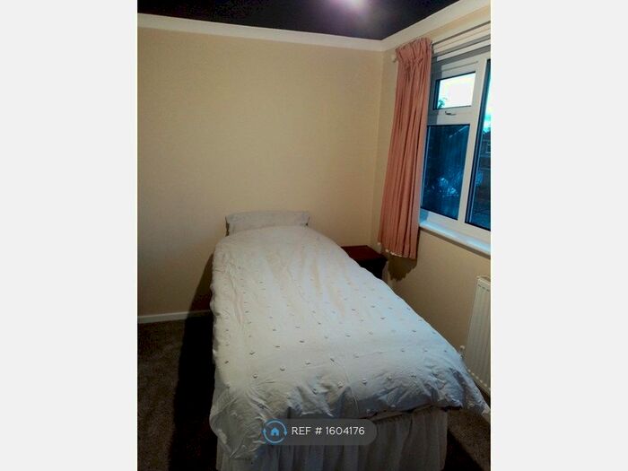 3 Bedroom Detached House To Rent In Sandcliffe Road, Grantham, NG31