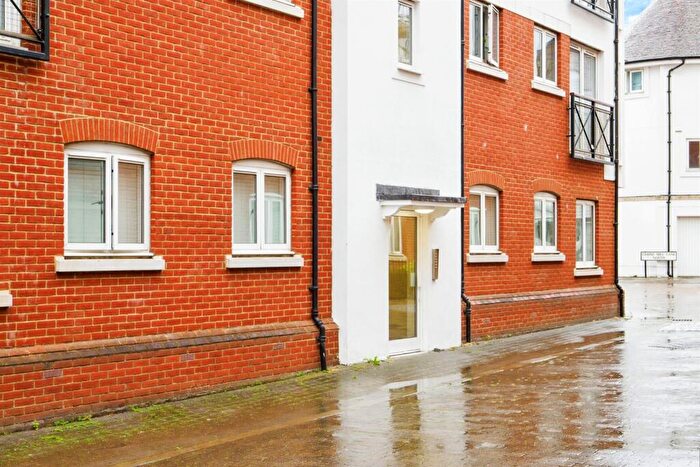 1 Bedroom Flat For Sale In Drying Shed Lane, Canterbury, CT1