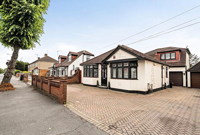 5 Bedroom Detached House For Sale In Ardleigh Green Road, Hornchurch, RM11