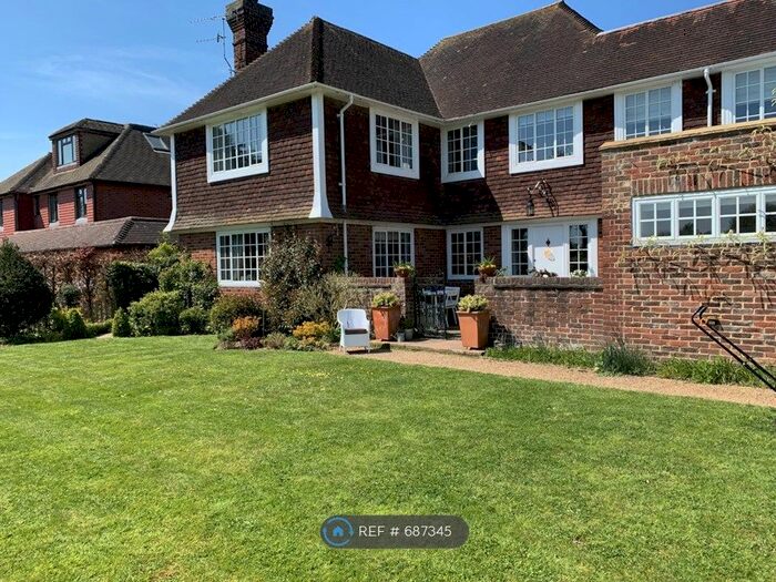 5 Bedroom Detached House To Rent In Hadlow Stair, Tonbridge, Kent, TN10