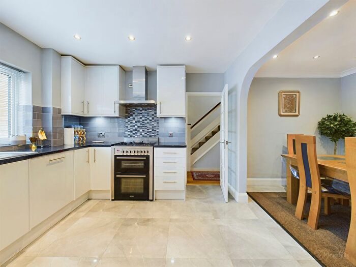 4 Bedroom Detached House For Sale In St. Margarets Grove, Great Kingshill, HP15