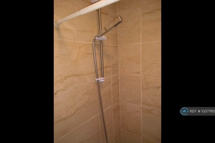 2 Bedroom Flat To Rent In Stirchley, Birmingham, B30