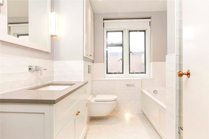 2 Bedroom Apartment To Rent In Observatory Street, Oxford, Oxfordshire, OX2