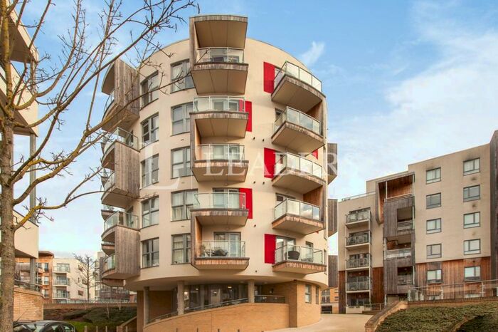 2 Bedroom Apartment To Rent In Glenalmond Avenue, CB2