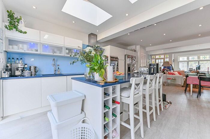 3 Bedroom Property For Sale In Norbury Rise, Norbury, London, SW16