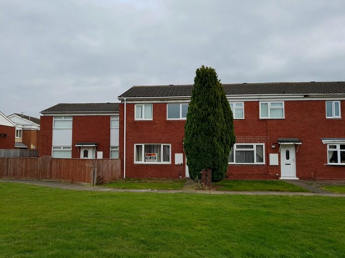 3 Bedroom Town House To Rent In Longbeck Way, Thornaby, Stockton-On-Tees, TS17