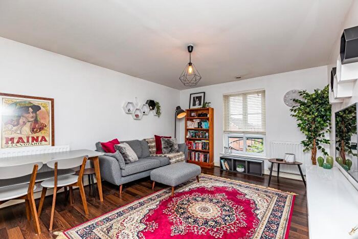 1 Bedroom Apartment To Rent In East Fields Road - Cheswick Village, BS16