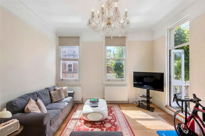 2 Bedroom Flat To Rent In Earl's Court Square, London, SW5