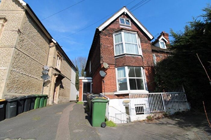 1 Bedroom Flat To Rent In Union Street, Maidstone, Kent, ME14
