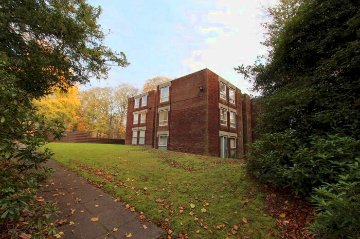 2 Bedroom Flat To Rent In Beech Court, Walsall, WS1