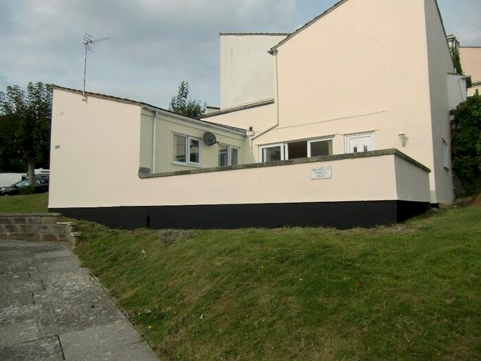 2 Bedroom Flat To Rent In Ashcombe Gardens, Weston-Super-Mare, BS23