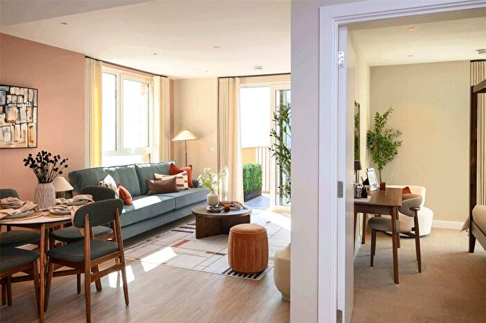 1 Bedroom Flat For Sale In The Pinnacle, Oval Village, Gasholder Place, Oval, SE11