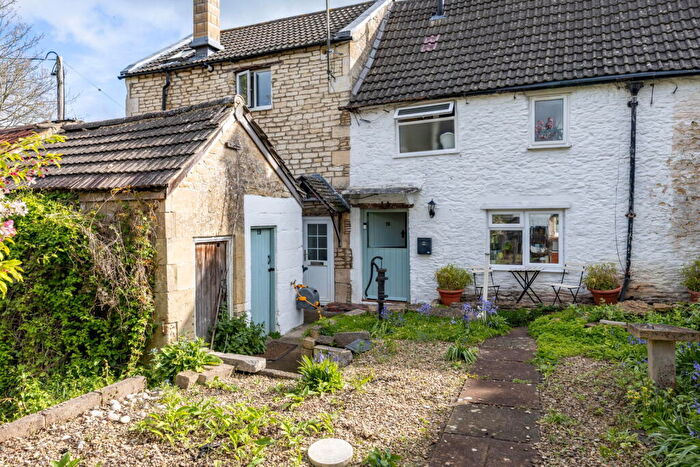 2 Bedroom Cottage For Sale In Pound Pill, Corsham, SN13