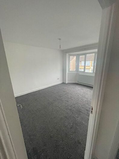 3 Bedroom Detached House To Rent In Sheringham Avenue, Romford, London, United Kingdom, RM7