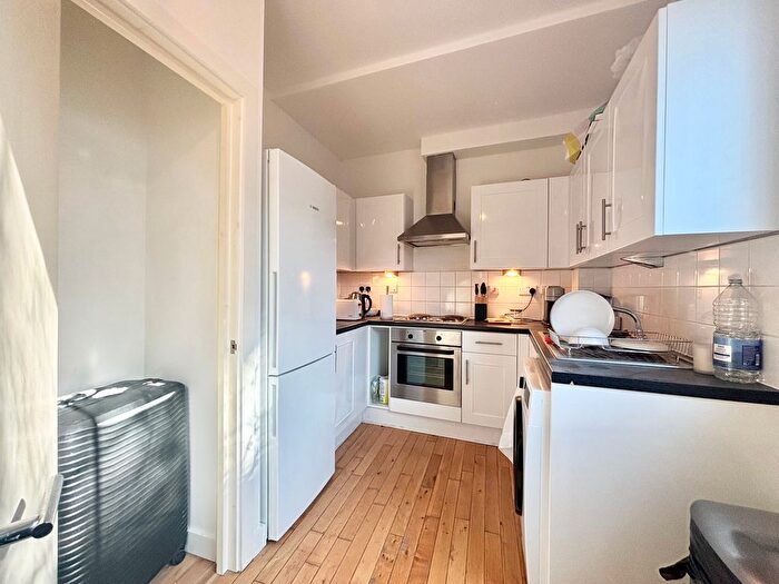1 Bedroom Flat To Rent In Pentonville Road, London, N1