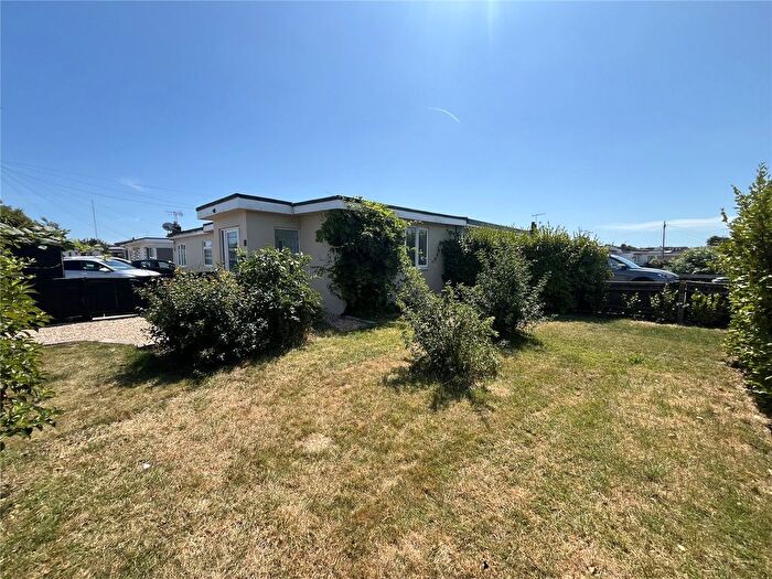 2 Bedroom Bungalow To Rent In Camber Drive, Pevensey Bay, BN24