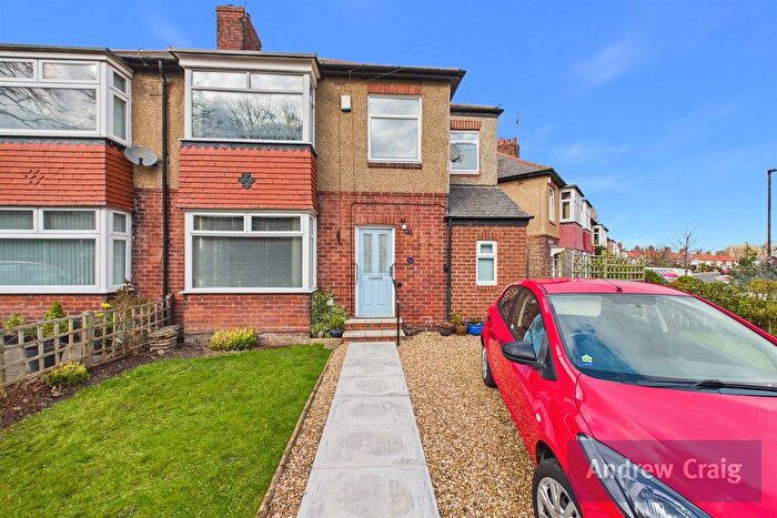 3 Bedroom Semi Detached House For Sale In Hollywood Avenue, Gosforth, NE3