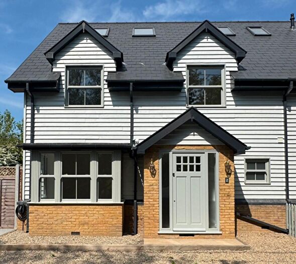 4 Bedroom Semi-Detached House For Sale In Hawes Lane, Waltham Abbey, Essex, E4