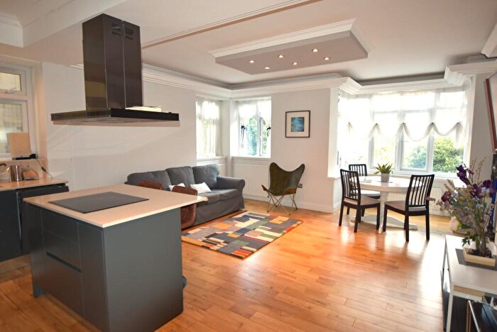 2 Bedroom Flat To Rent In St. Edmunds Court, St. Edmunds Terrace, London, NW8