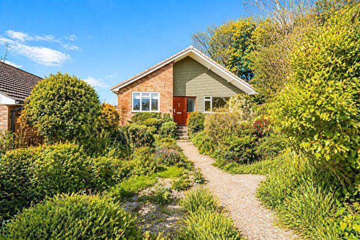 3 Bedroom Detached Bungalow For Sale In Whittingtons Way, Hastings, TN34