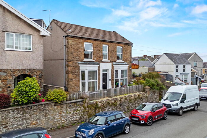 3 Bedroom Detached House For Sale In Frogmore Avenue, Sketty, Swansea, SA2