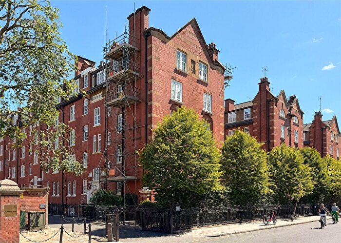 2 Bedroom Flat For Sale In Cadogan House, Beaufort Street, London, SW3