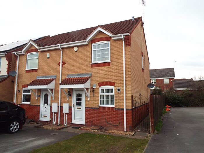 2 Bedroom Property To Rent In Mowlands Close, Sutton-In-Ashfield, NG17