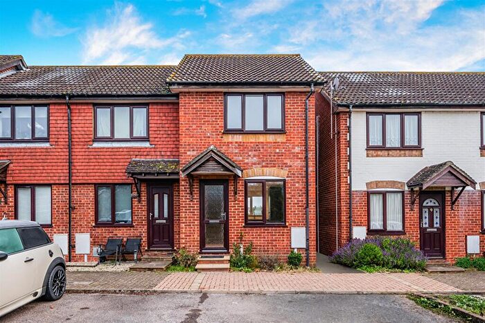 1 Bedroom Semi-Detached House To Rent In Godwin Close, Ewell, Epsom, KT19