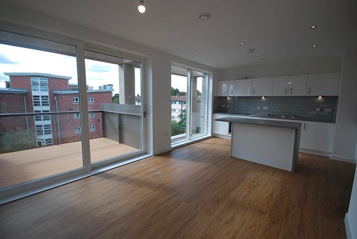 2 Bedroom Apartment To Rent In City Road, Hulme, Manchester, M15