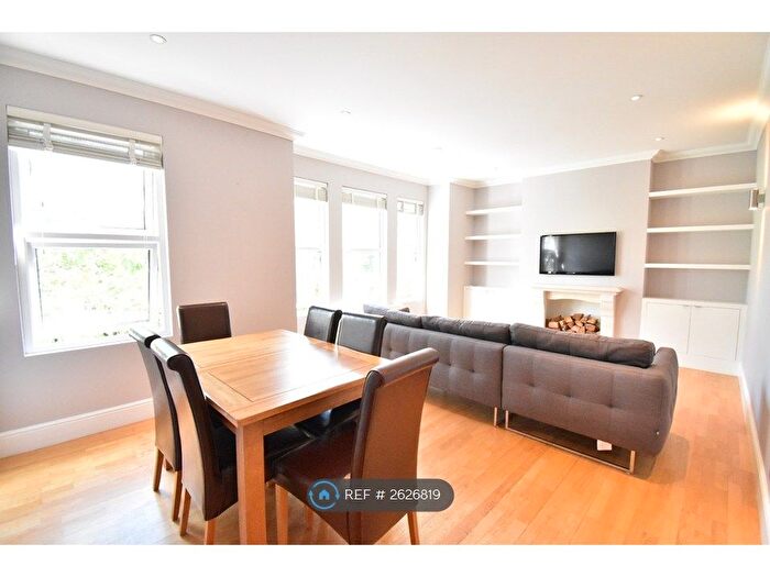 2 Bedroom Flat To Rent In Chandos Road, London, NW2