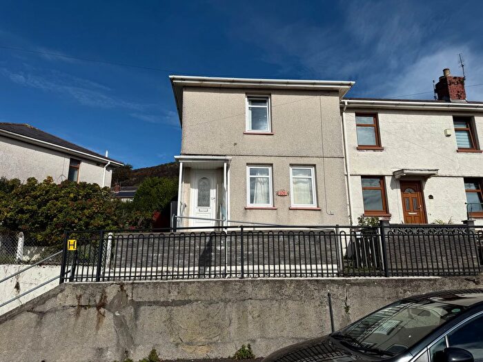 2 Bedroom End Of Terrace House For Sale In Grenfell Park Road, Swansea, SA1