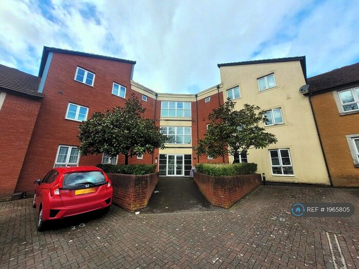 2 Bedroom Flat To Rent In Horfield, Bristol, BS7