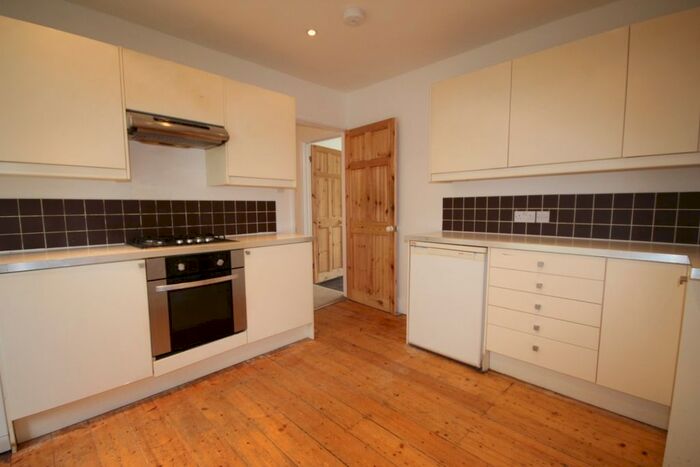 2 Bedroom Maisonette To Rent In Milner Road, Brighton, BN2