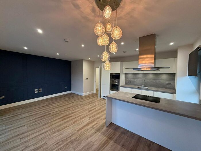 2 Bedroom Flat To Rent In Watkiss Way, Cardiff, CF11