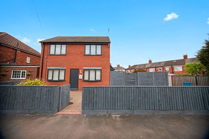 3 Bedroom Detached House For Sale In Grangeside Avenue, Hull, HU6