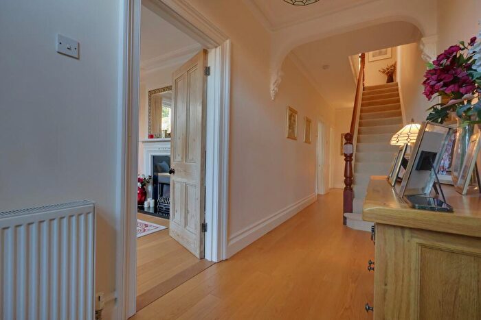 4 Bedroom Detached House For Sale In First Avenue, Denvilles, Havant, PO9