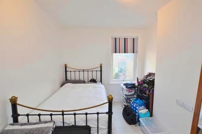 3 Bedroom Flat To Rent In Carson Road, Canning Town, Dockland, E16