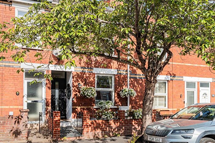 3 Bedroom Terraced House For Sale In Cleeve View Road, Cheltenham, Gloucestershire, GL52