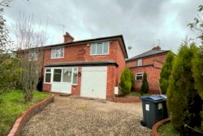 4 Bedroom Terraced House To Rent In Hoggs Lane, Northfield, Birmingham, B31