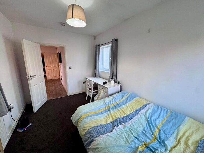 2 Bedroom Apartment To Rent In Villa Road. Mapperly Park, NG3