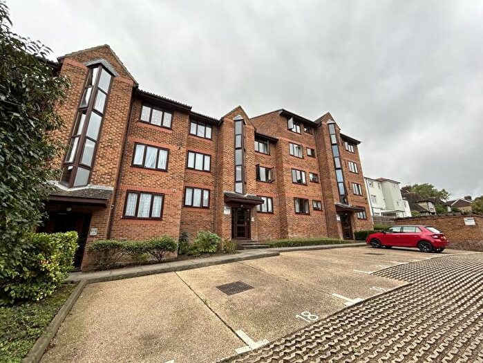 1 Bedroom Flat To Rent In Birkdale Court, Buckland Road, Maidstone, Kent, ME16