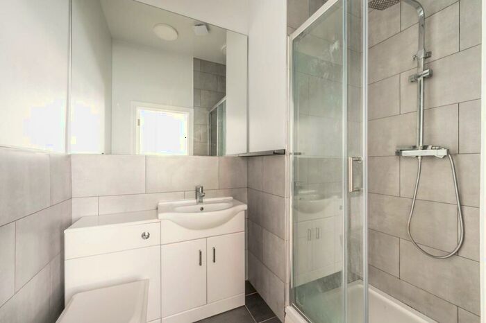 Studio To Rent In Woodchurch Road, South Hampstead, London, NW6