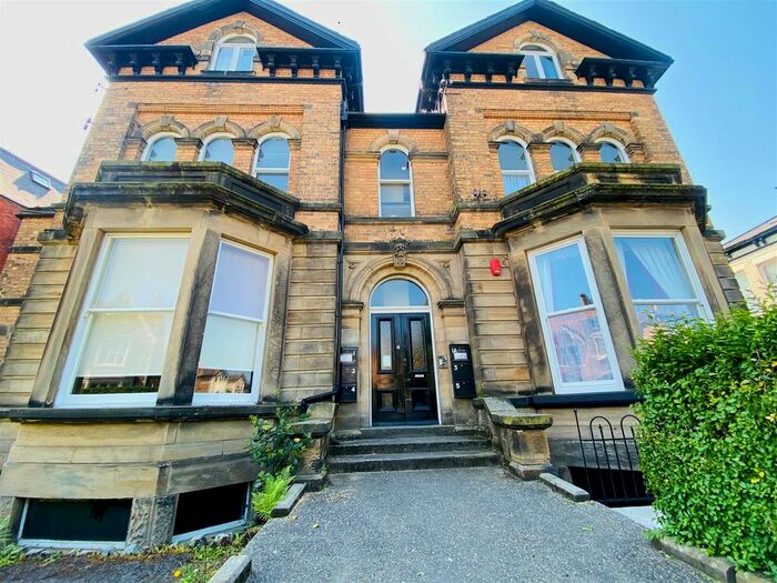 2 Bedroom Flat To Rent In Westbourne Road, Scarborough, YO11