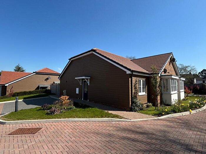 2 Bedroom Bungalow For Sale In Genn Park, Boughton Monchelsea, Maidstone, Kent, ME17