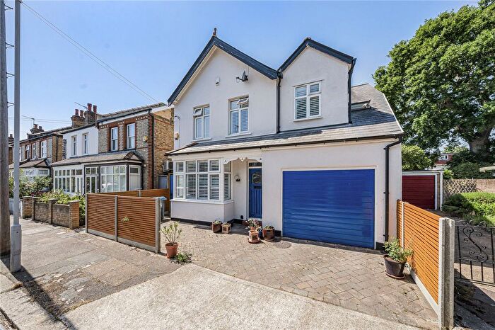 5 Bedroom Detached House For Sale In Poplar Grove, New Malden, KT3