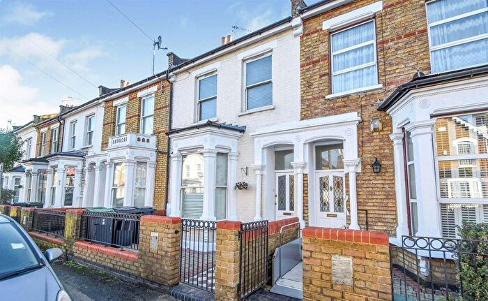 4 Bedroom Terraced House To Rent In Hornsey Park Road, London, N8