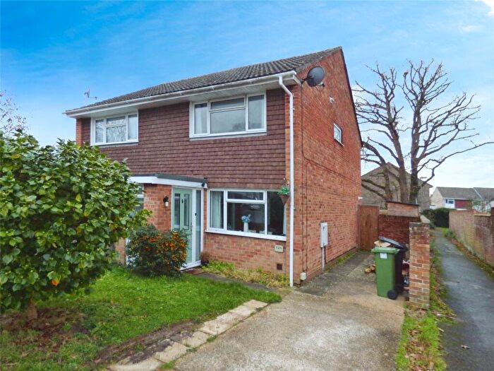 2 Bedroom Semi-Detached House For Sale In Crusader Road, Hedge End, Southampton, SO30
